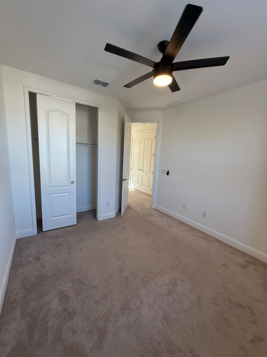 EAGLE CRK VILLAGE L PH 3A - Residential Lease