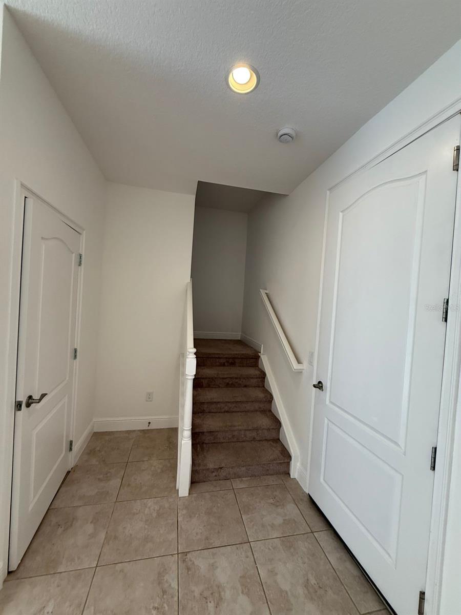 EAGLE CRK VILLAGE L PH 3A - Residential Lease