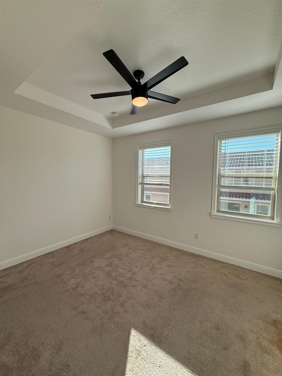 EAGLE CRK VILLAGE L PH 3A - Residential Lease