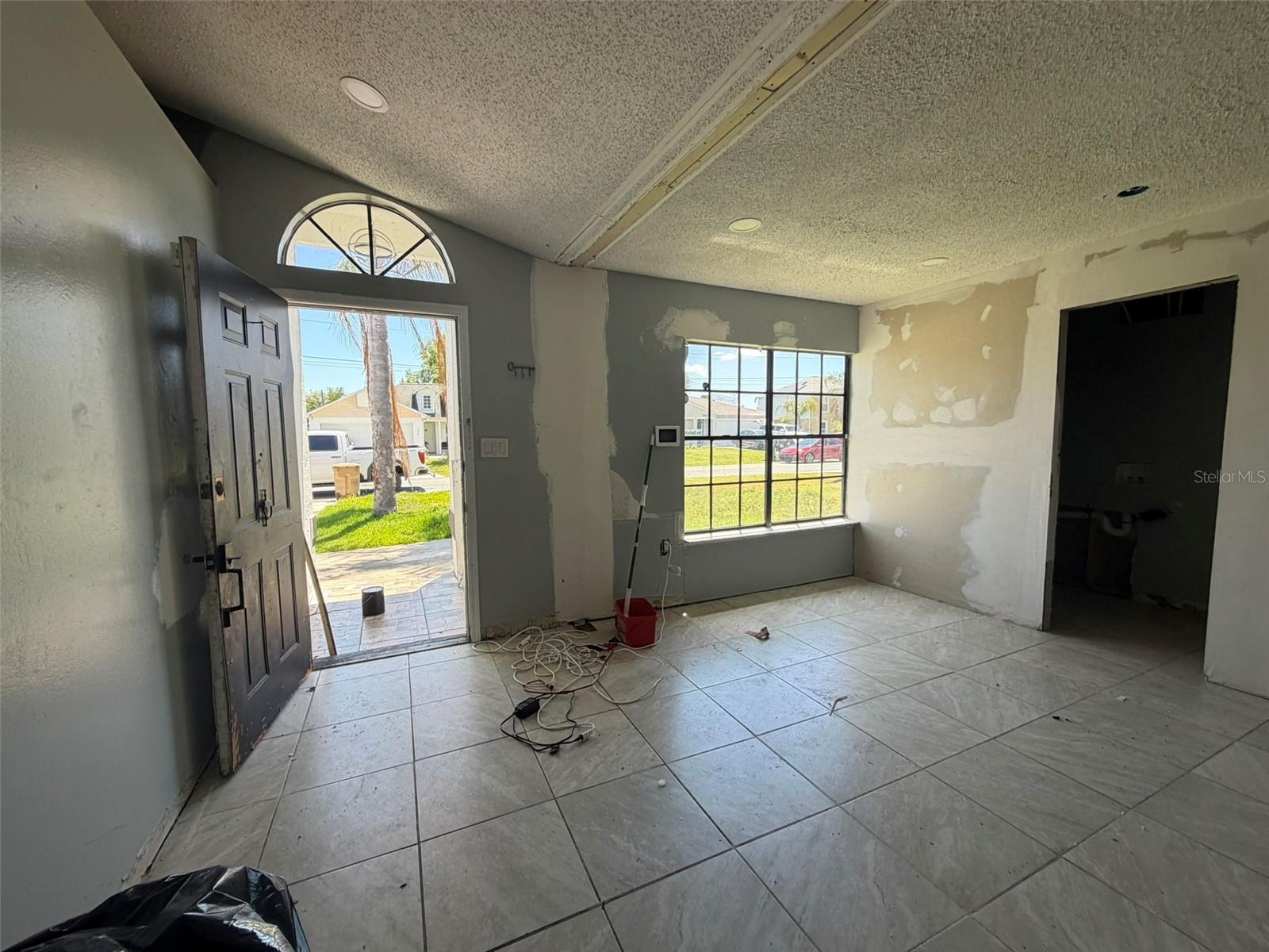 POINC VILLAGE 1 NBD 1 N - Residential