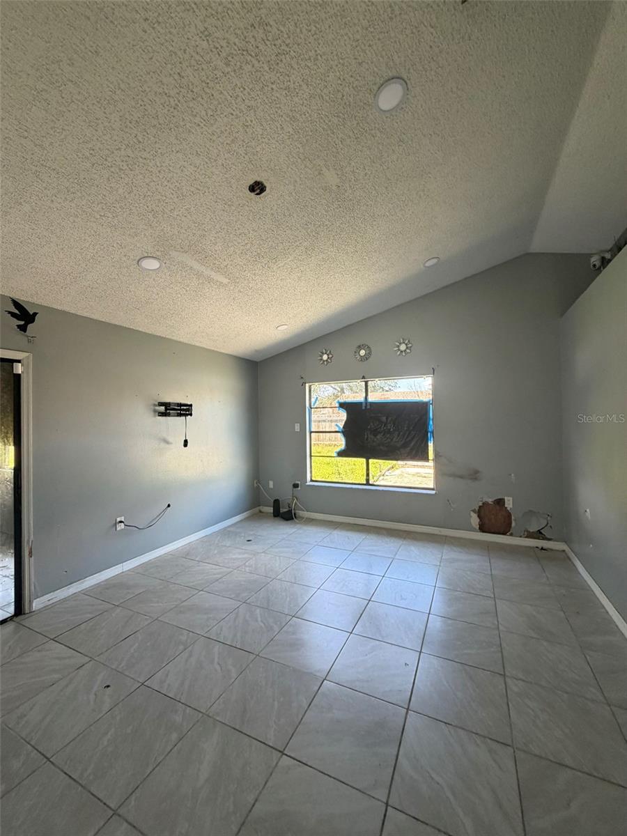 POINC VILLAGE 1 NBD 1 N - Residential