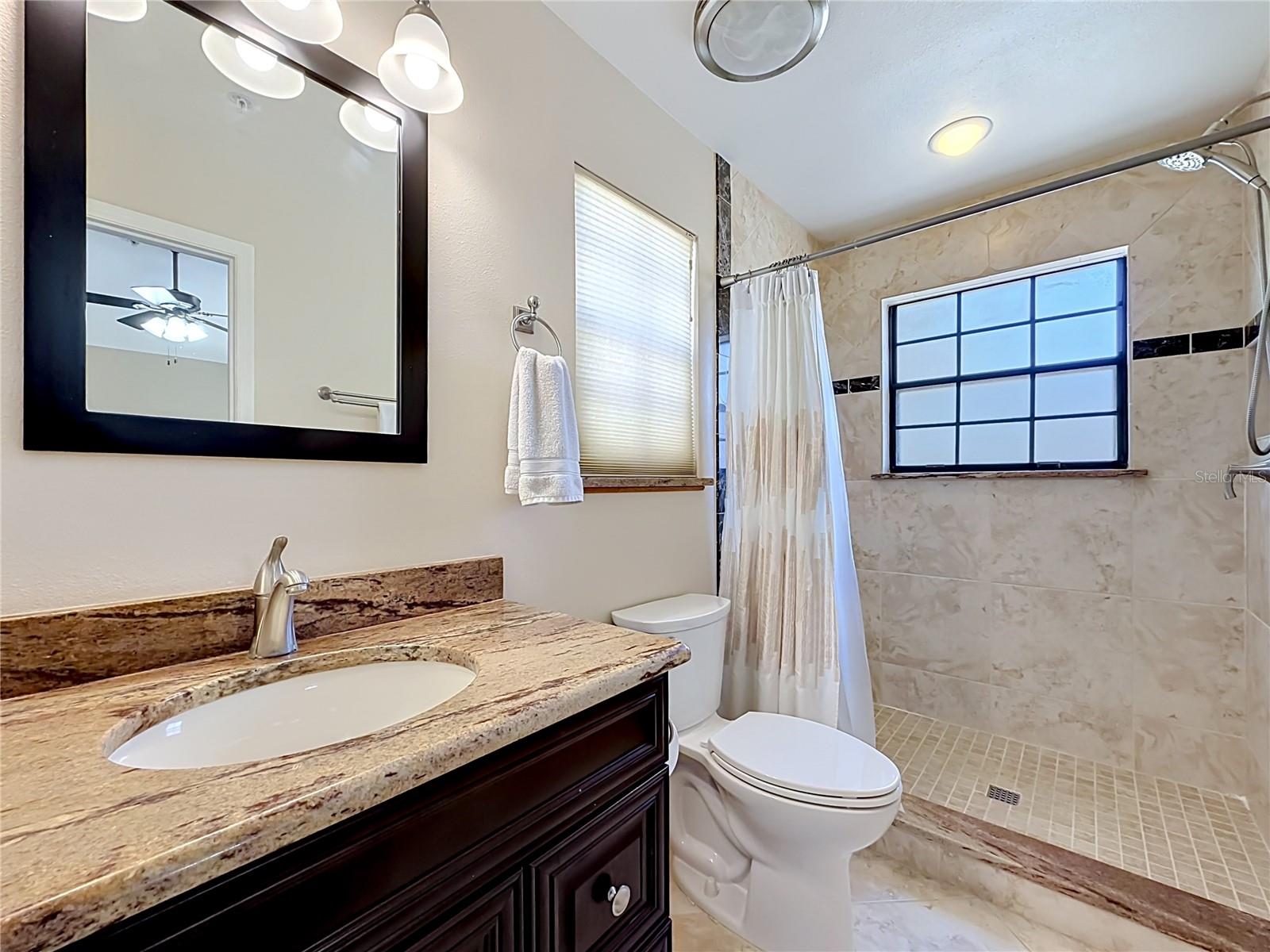 LA VITA CONDO PH 4 - Residential