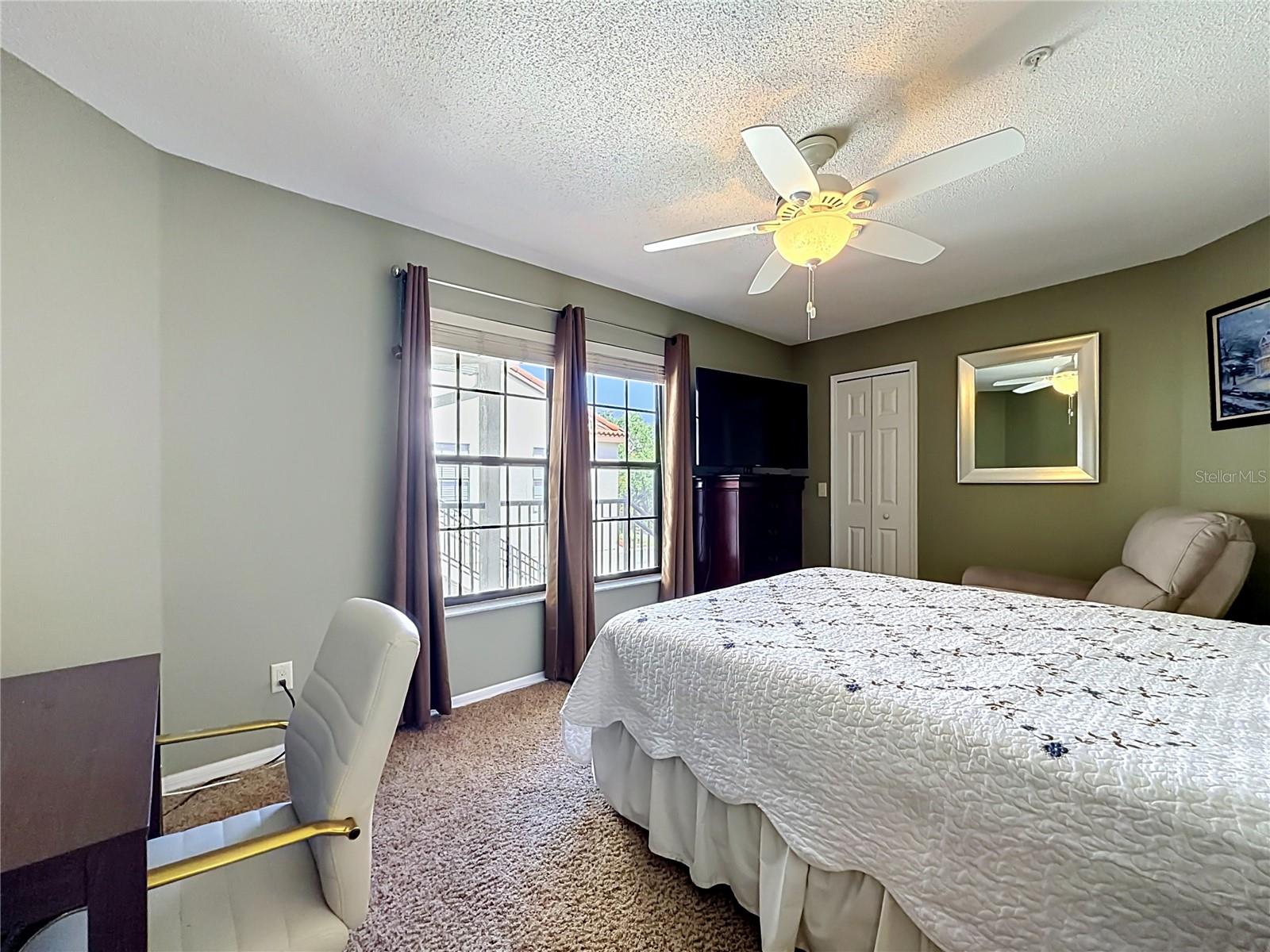 LA VITA CONDO PH 4 - Residential