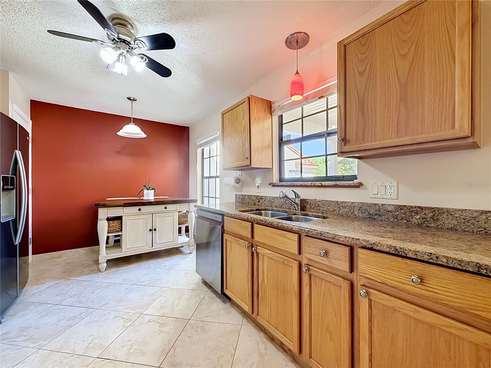 LA VITA CONDO PH 4 - Residential
