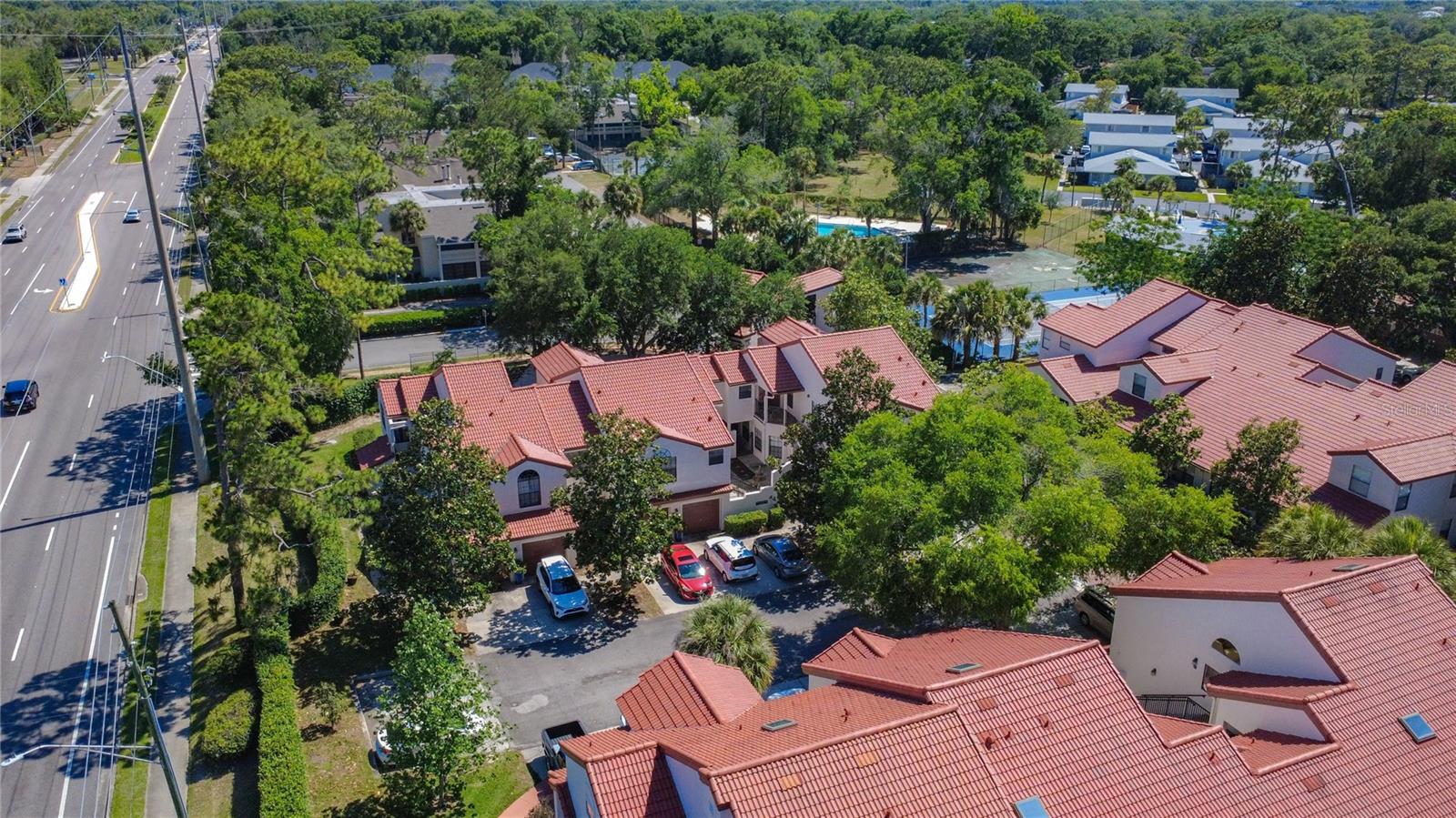 LA VITA CONDO PH 4 - Residential