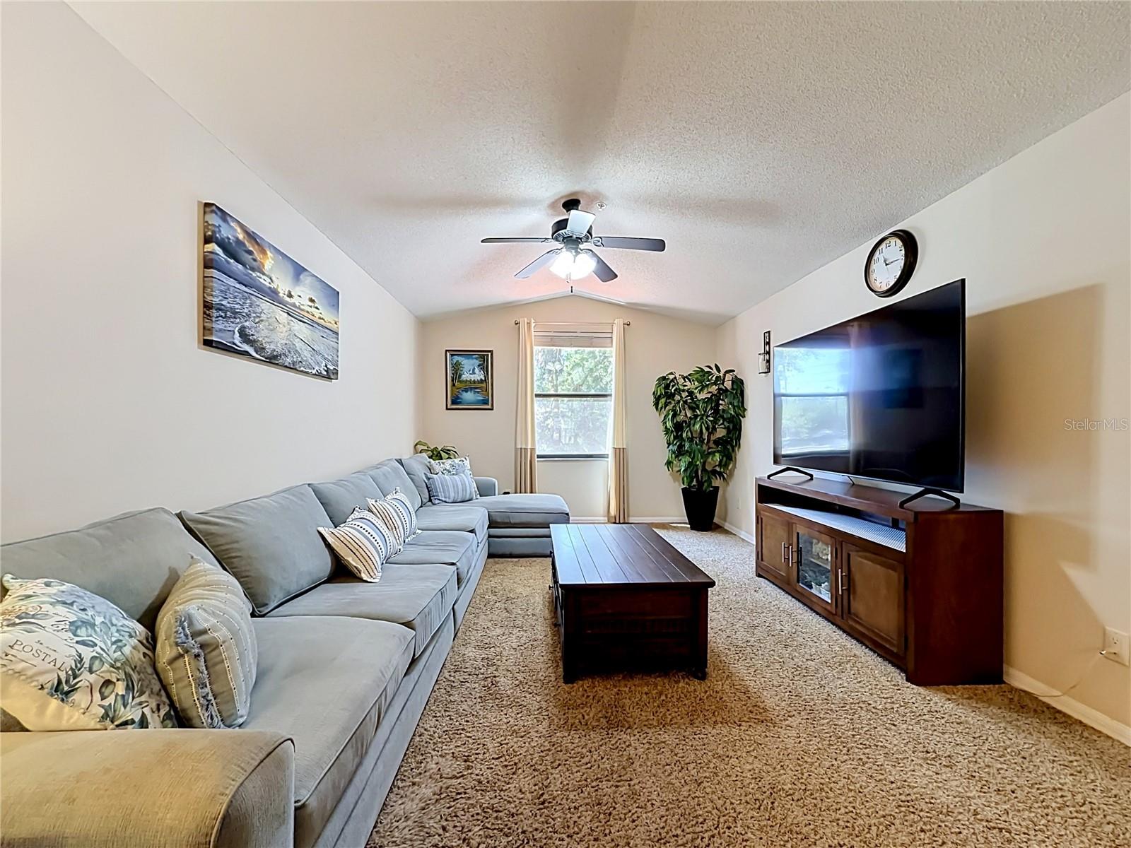 LA VITA CONDO PH 4 - Residential
