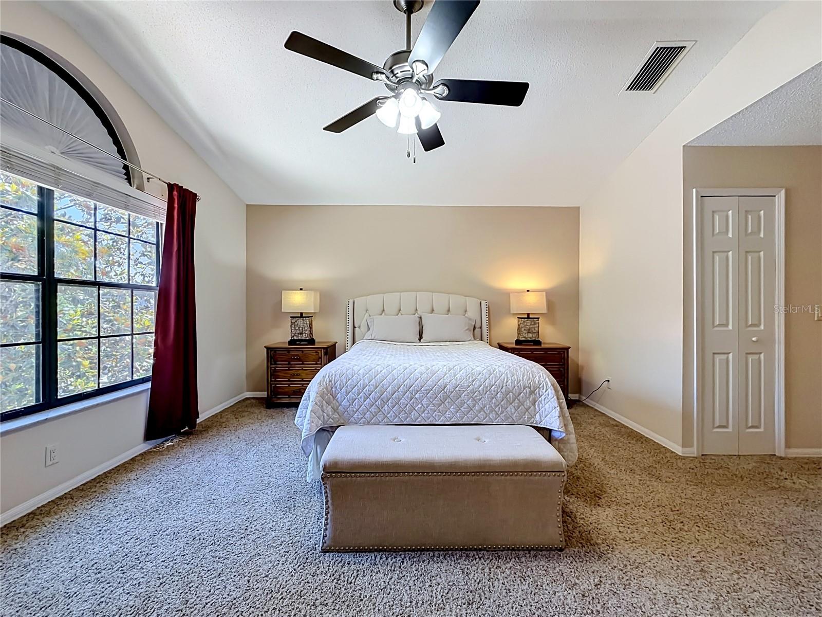 LA VITA CONDO PH 4 - Residential