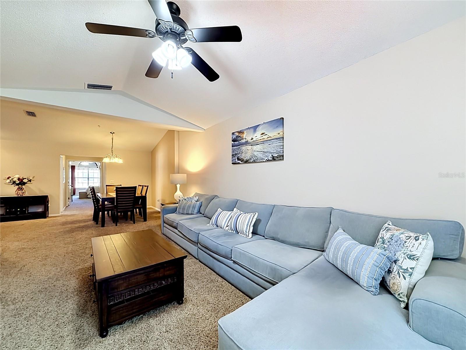 LA VITA CONDO PH 4 - Residential