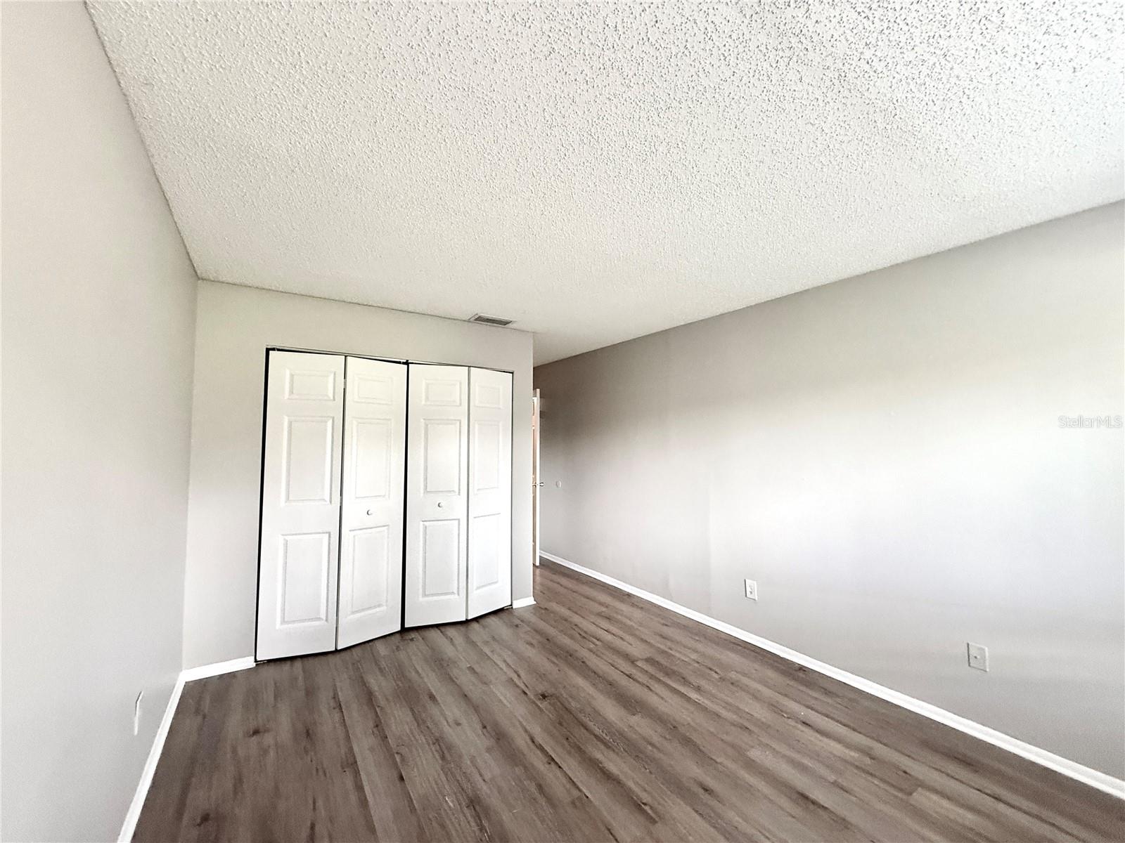 OXFORD SQUARE CONDO - Residential Lease
