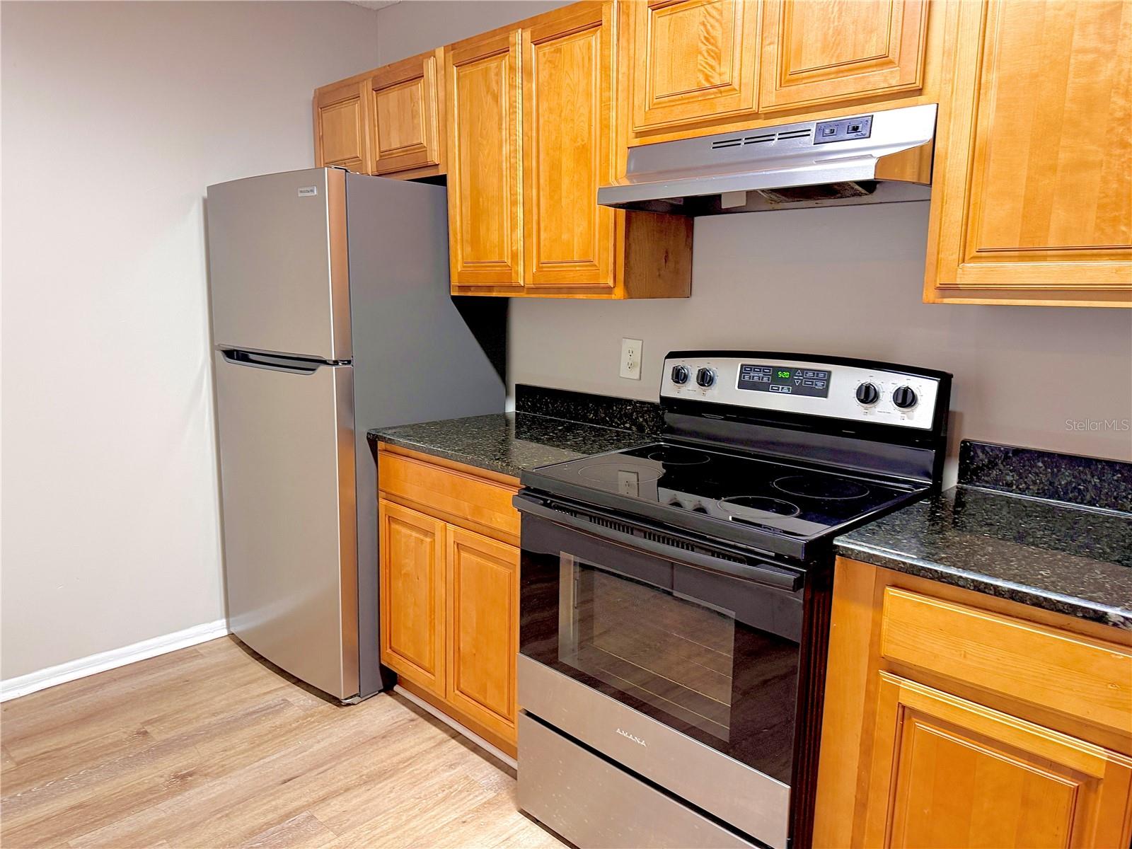 OXFORD SQUARE CONDO - Residential Lease