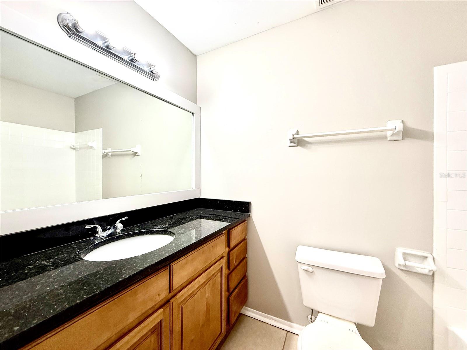OXFORD SQUARE CONDO - Residential Lease