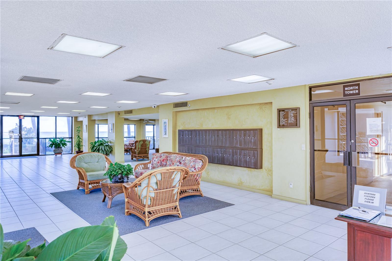 REFLECTIONS ON THE GULF CONDO - Residential