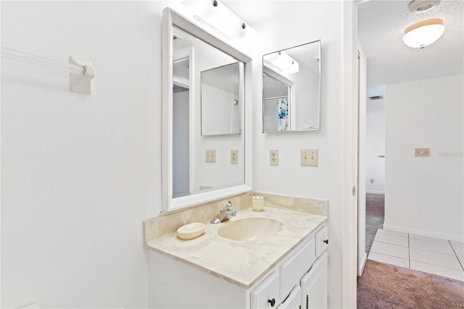 REFLECTIONS ON THE GULF CONDO - Residential