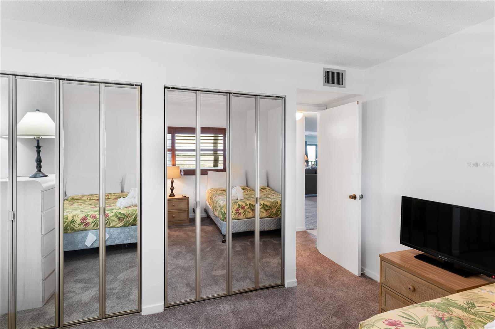 REFLECTIONS ON THE GULF CONDO - Residential