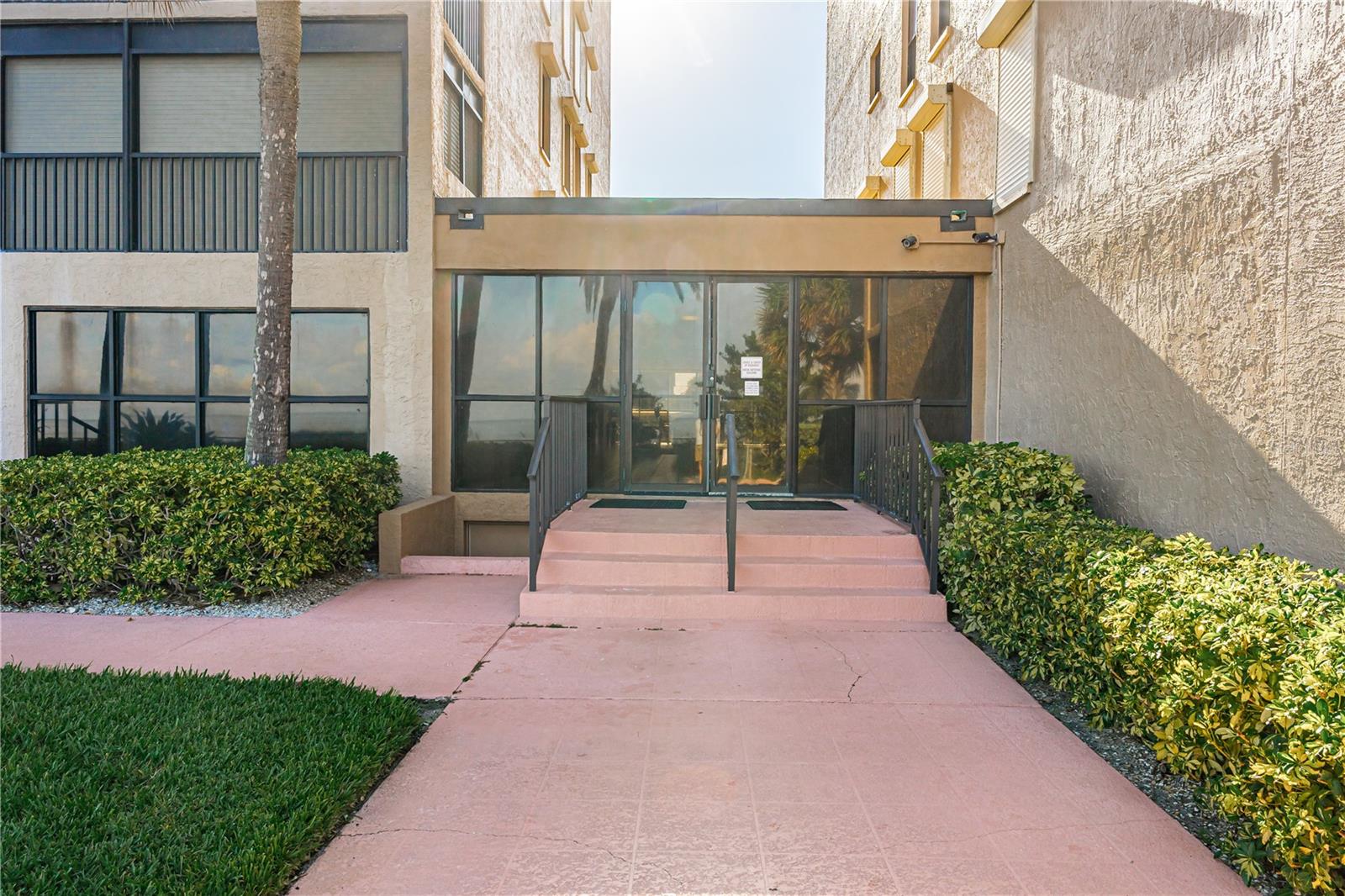 REFLECTIONS ON THE GULF CONDO - Residential