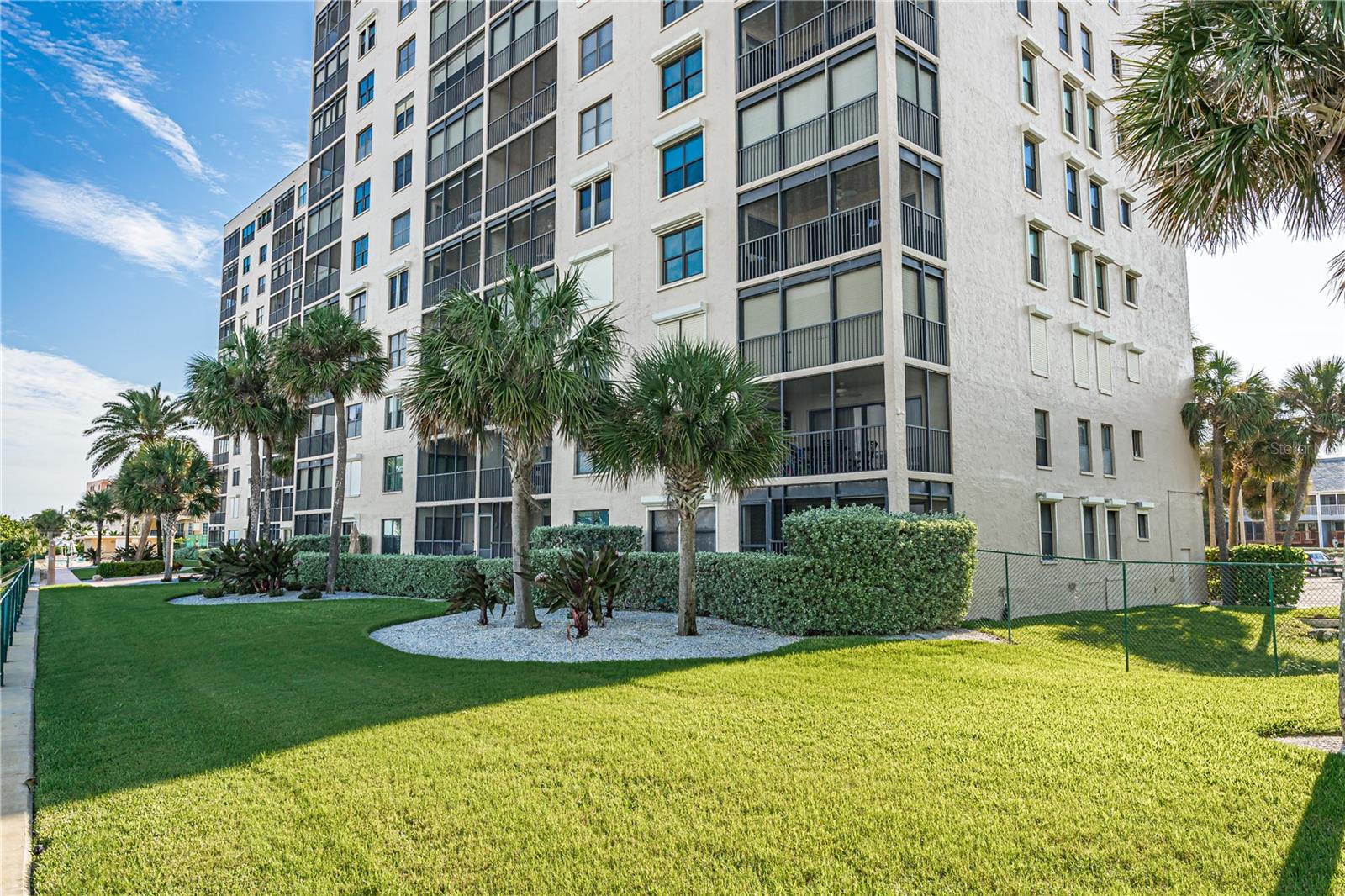 REFLECTIONS ON THE GULF CONDO - Residential