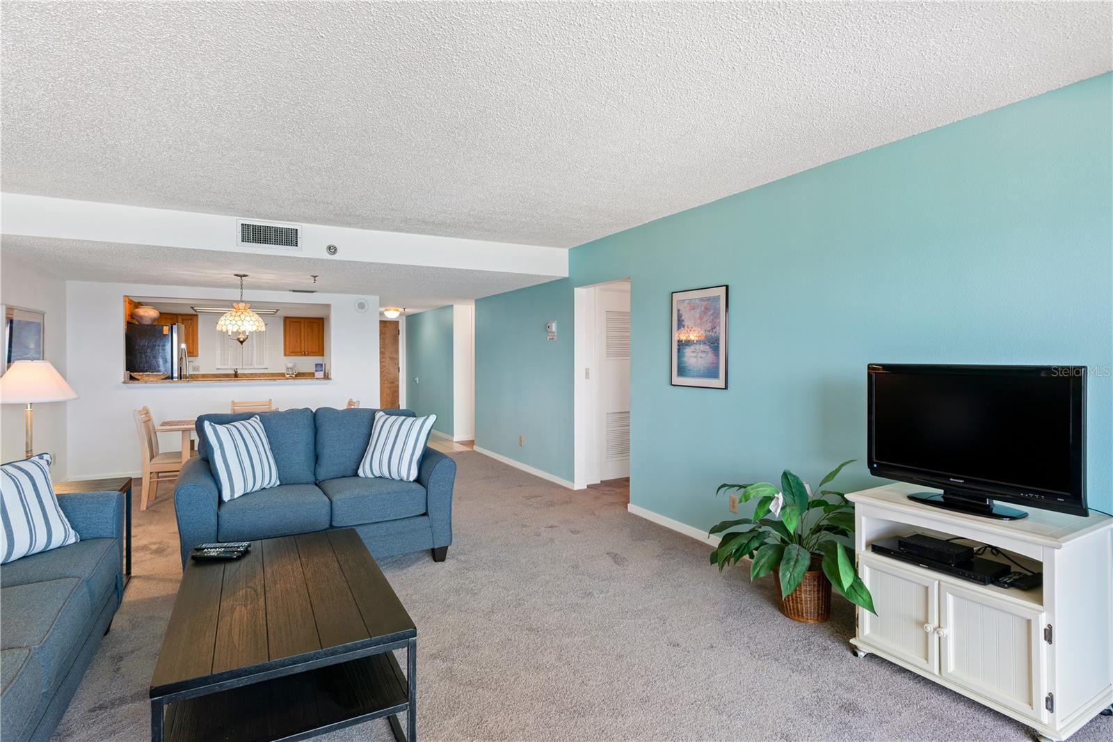 REFLECTIONS ON THE GULF CONDO - Residential
