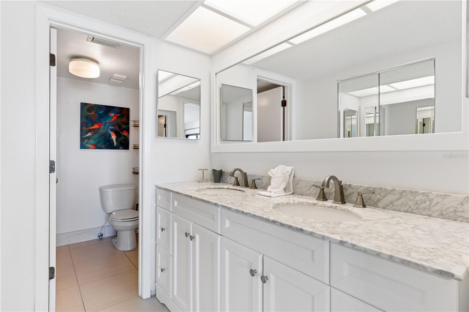 REFLECTIONS ON THE GULF CONDO - Residential