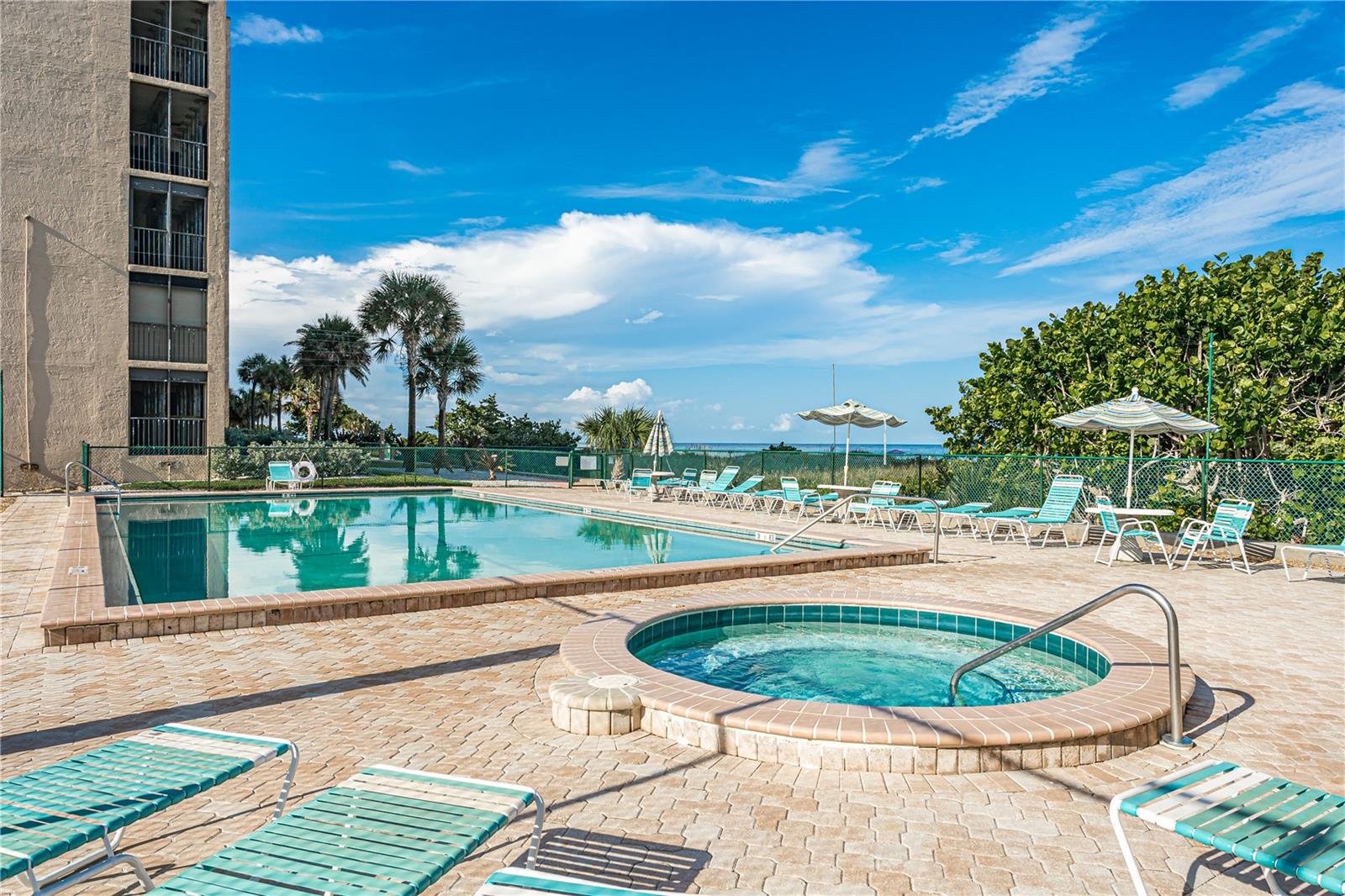 REFLECTIONS ON THE GULF CONDO - Residential
