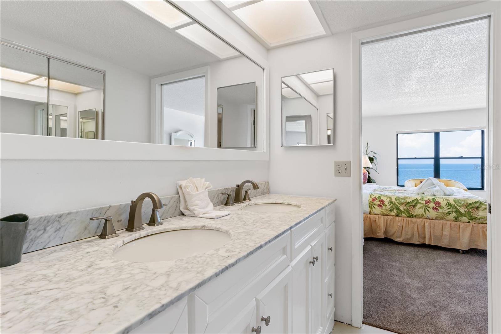REFLECTIONS ON THE GULF CONDO - Residential