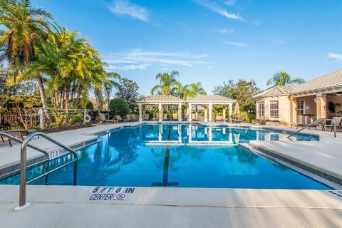 A home in PARRISH