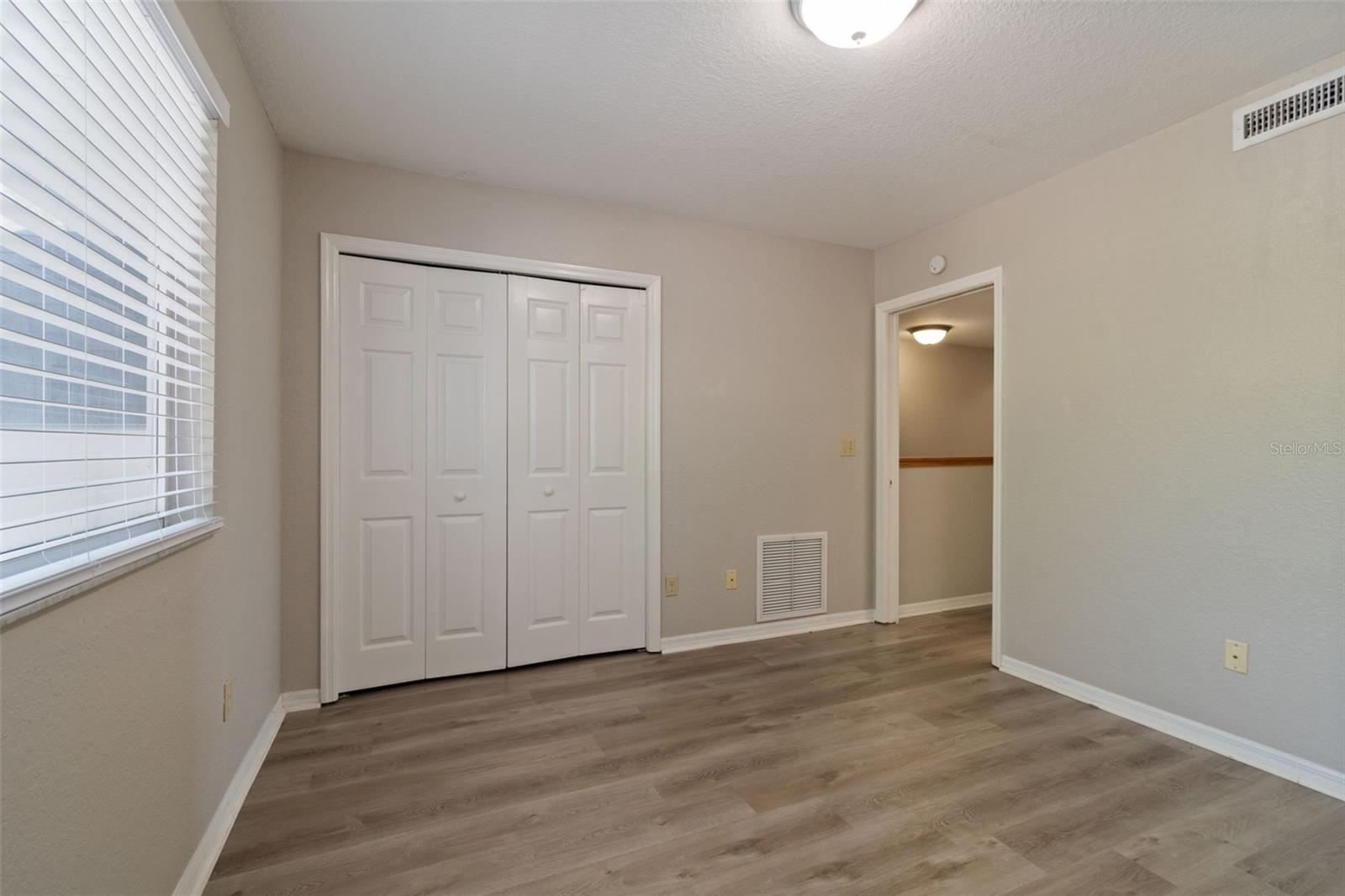 TARA CAY SOUND NORTH - Residential