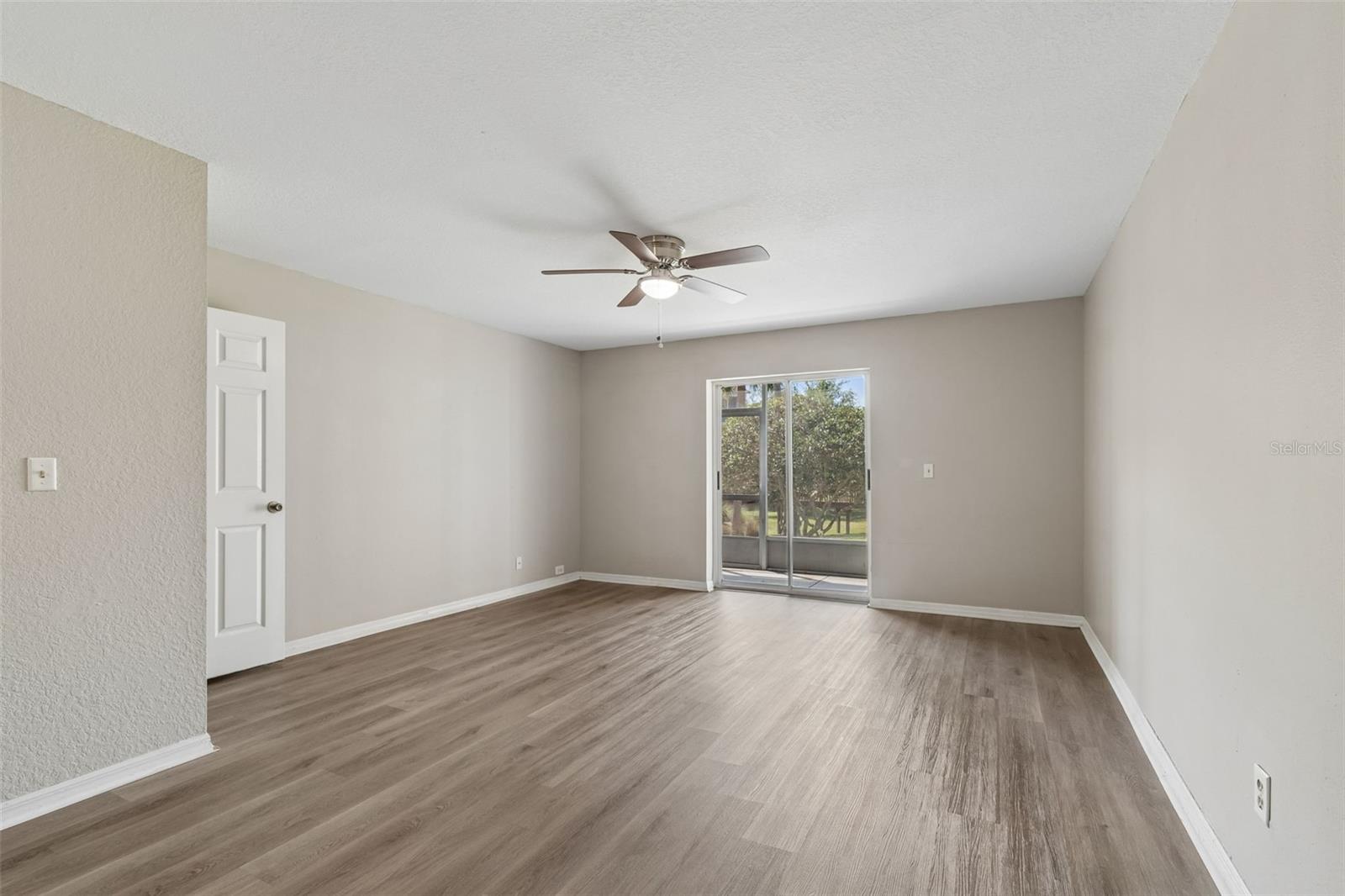 TARA CAY SOUND NORTH - Residential