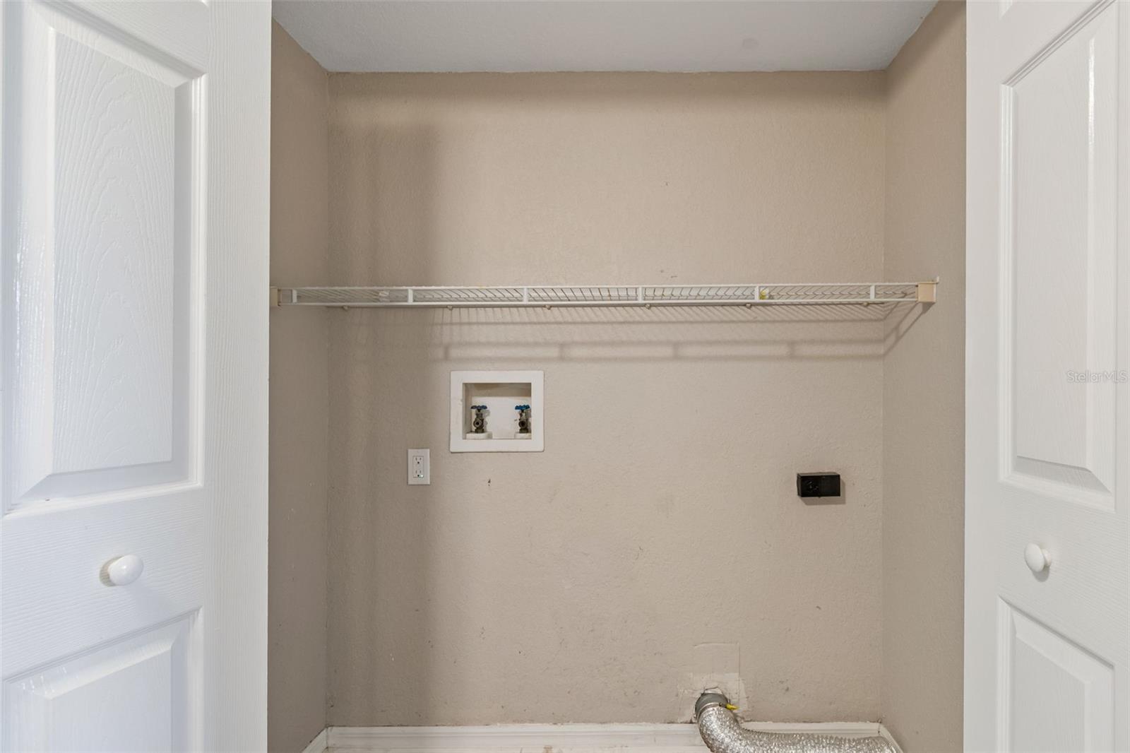 TARA CAY SOUND NORTH - Residential