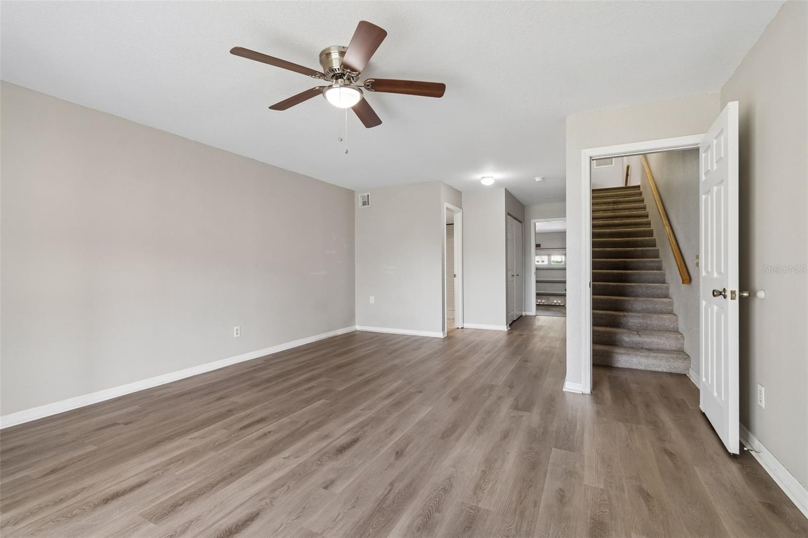 TARA CAY SOUND NORTH - Residential