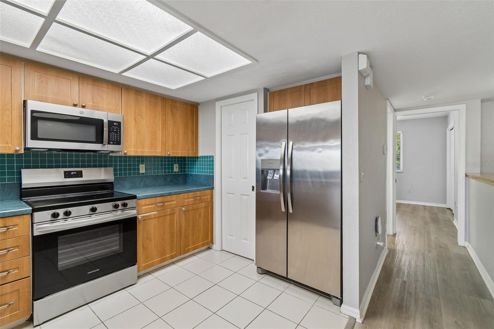 TARA CAY SOUND NORTH - Residential