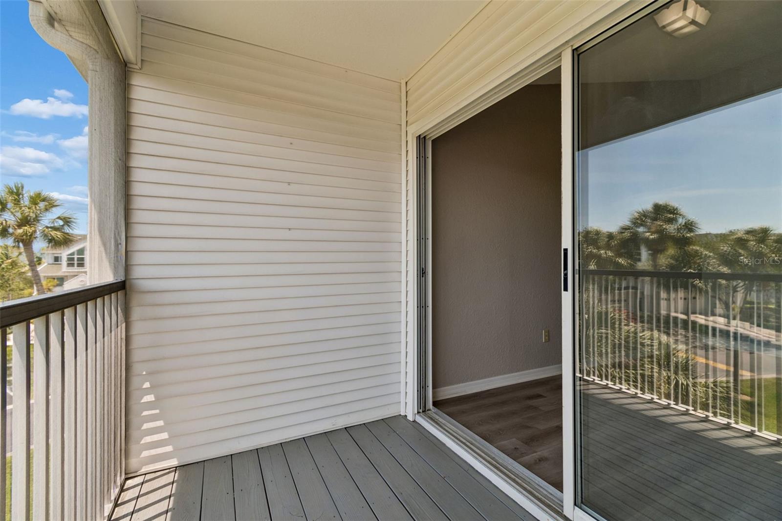 TARA CAY SOUND NORTH - Residential