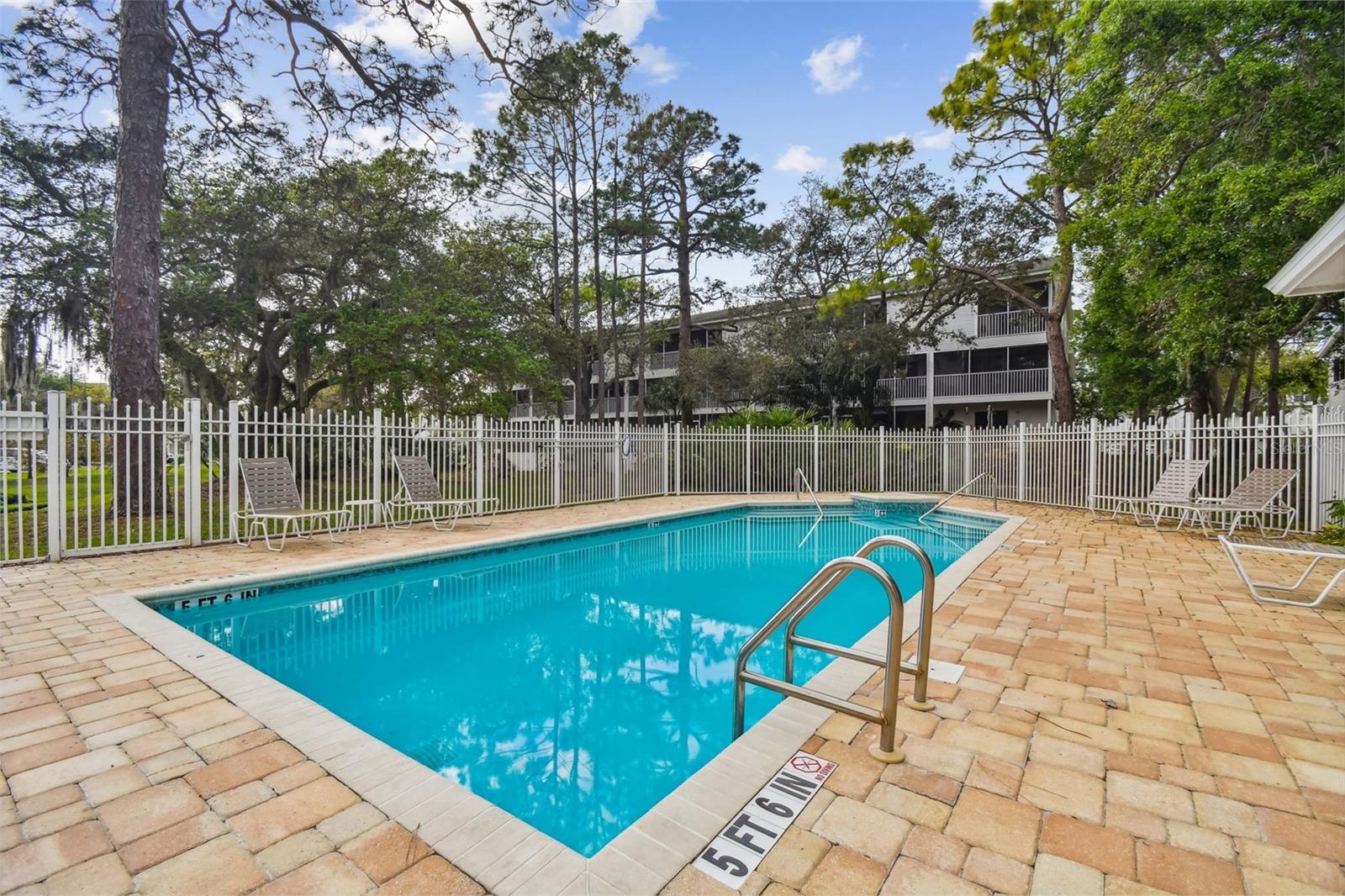 TARA CAY SOUND NORTH - Residential