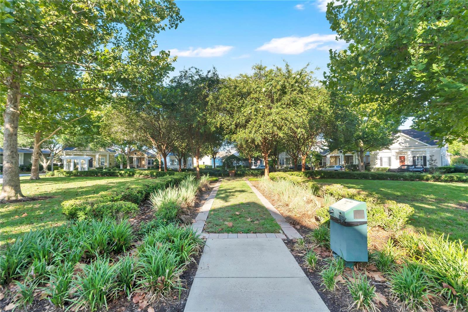 1205 GREENE SQUARE