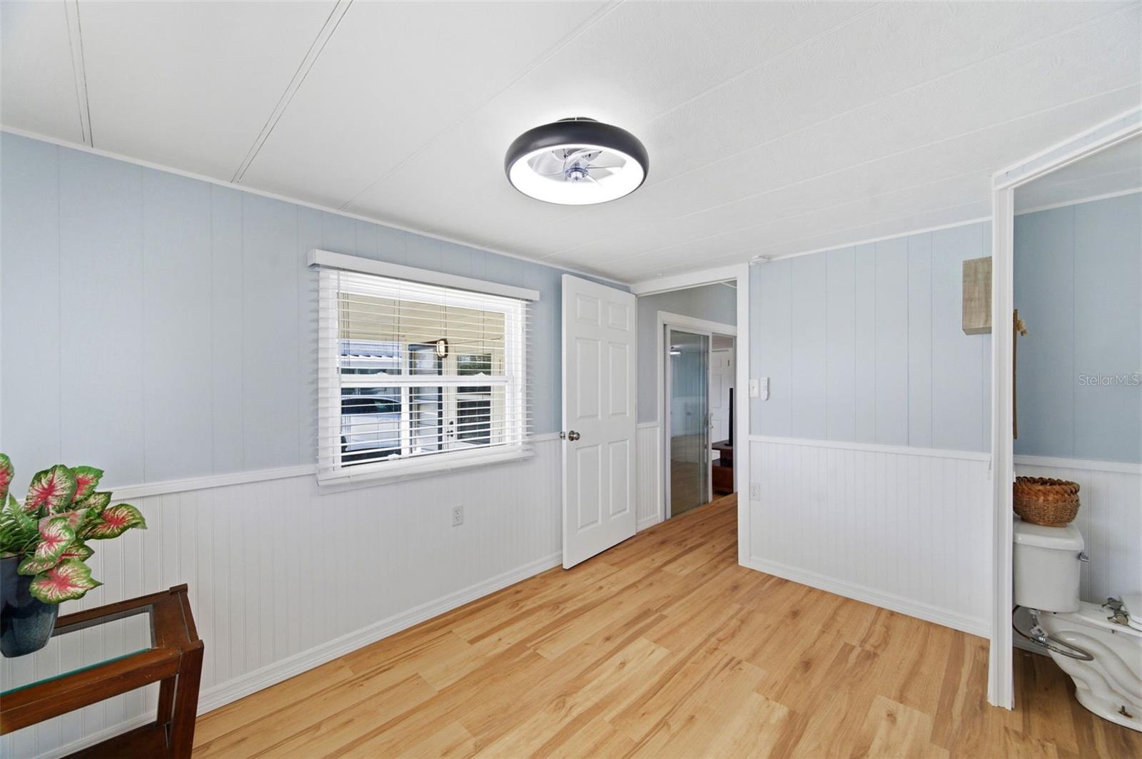 SENATE MANOR UNREC - Residential