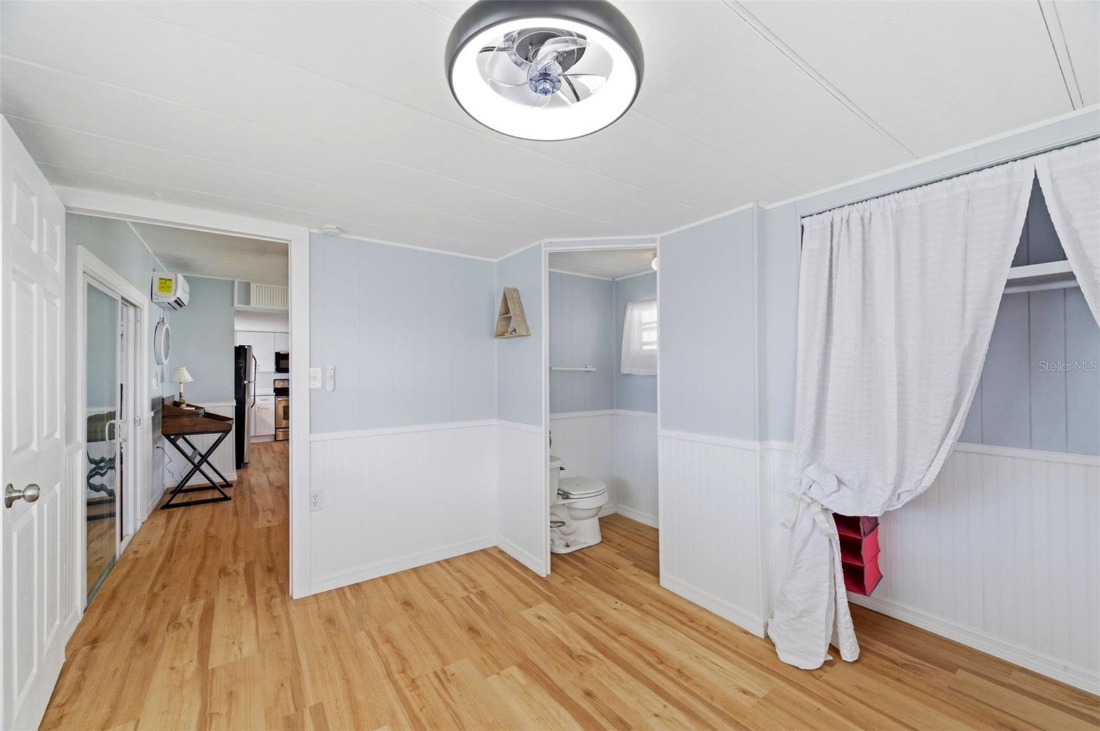 SENATE MANOR UNREC - Residential