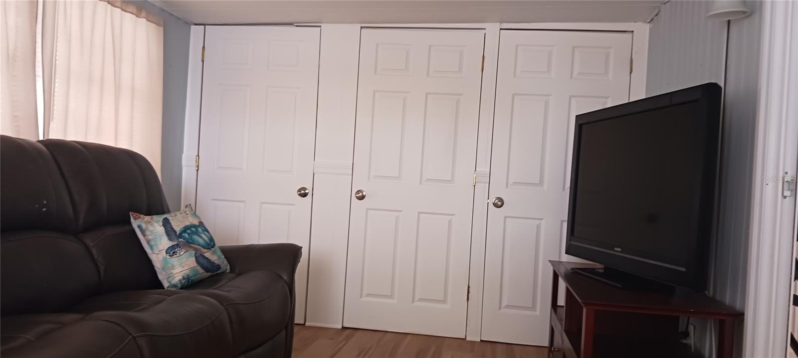 SENATE MANOR UNREC - Residential