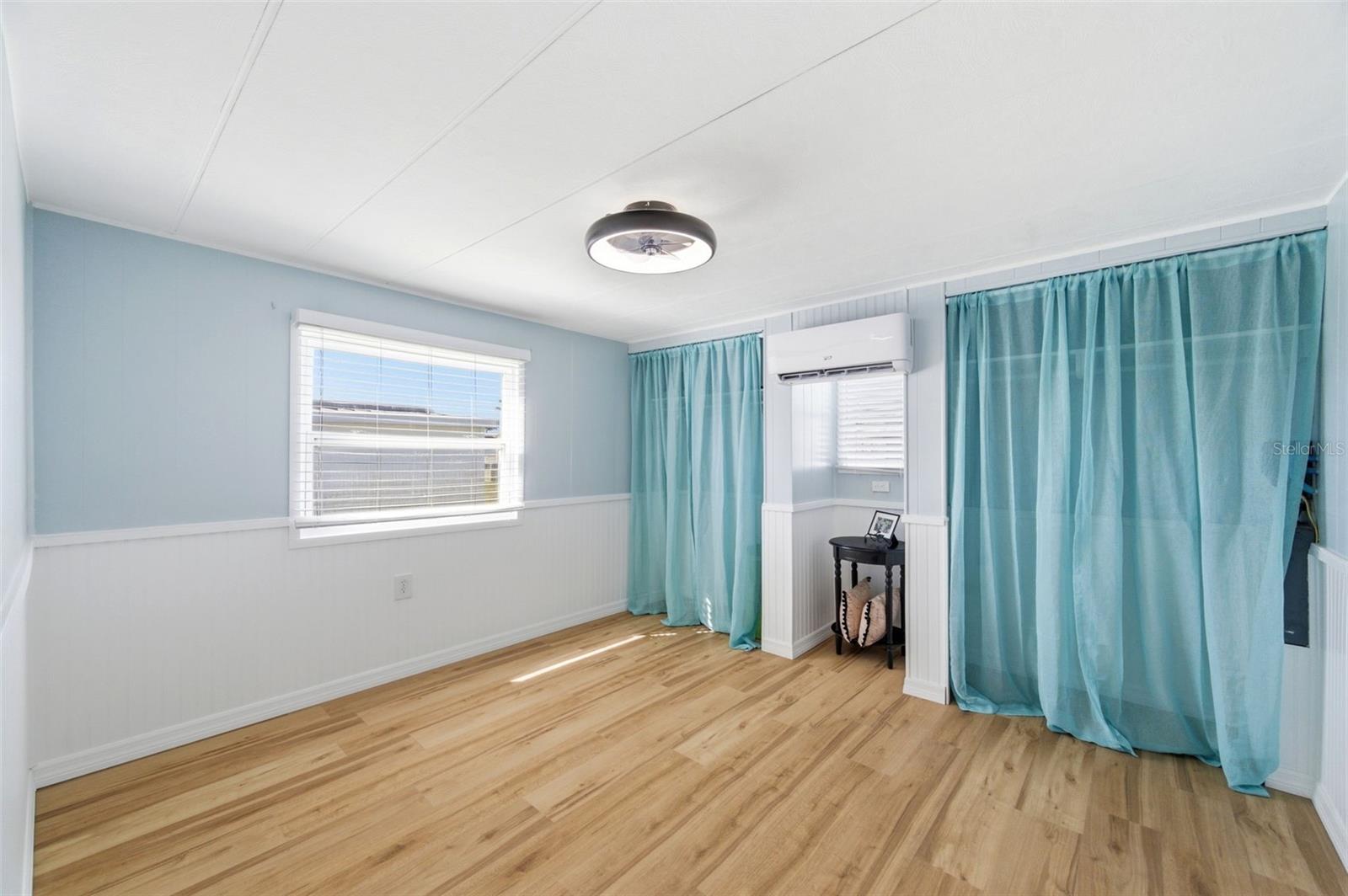 SENATE MANOR UNREC - Residential