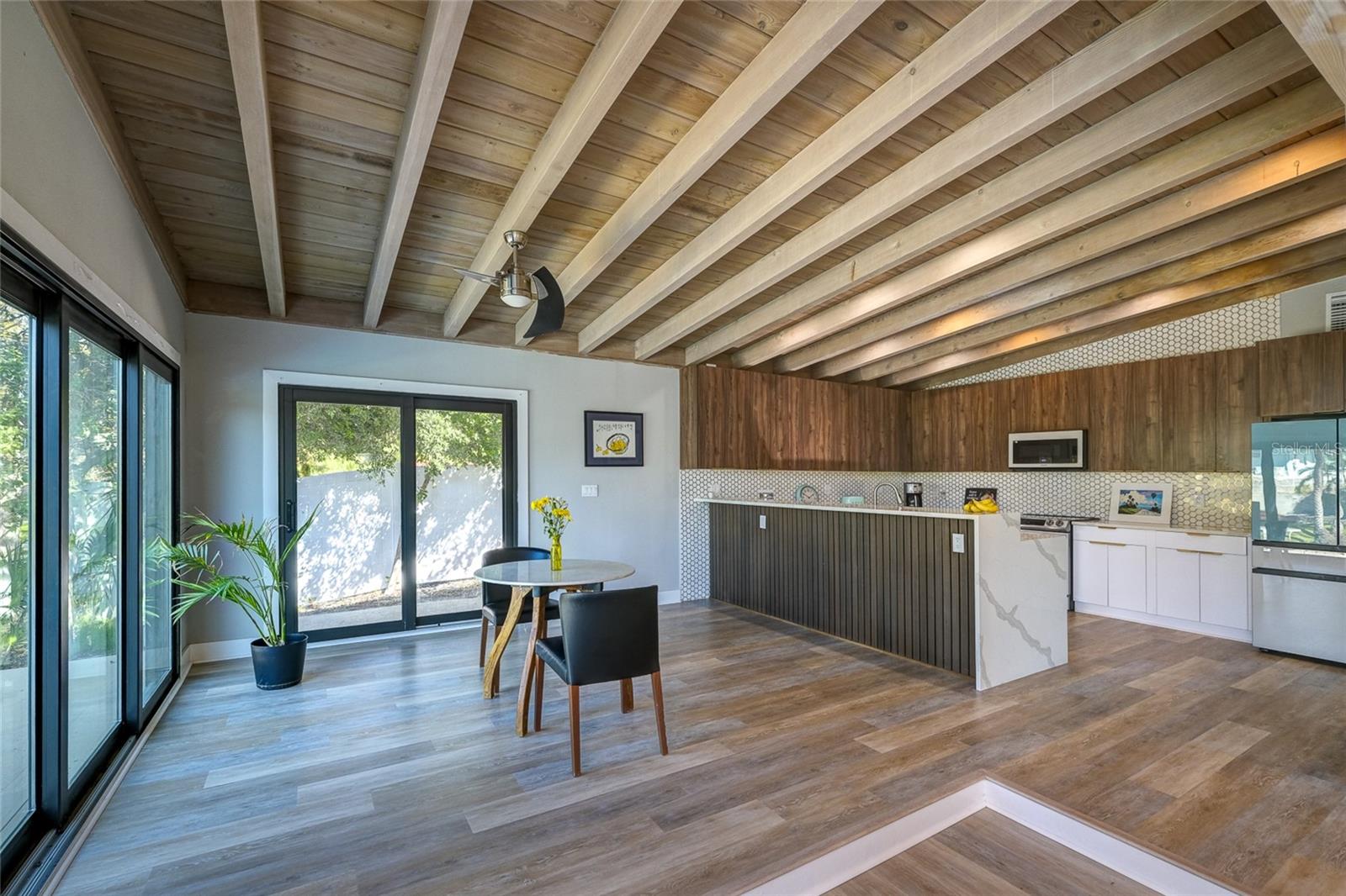 SOUTH GATE - Residential