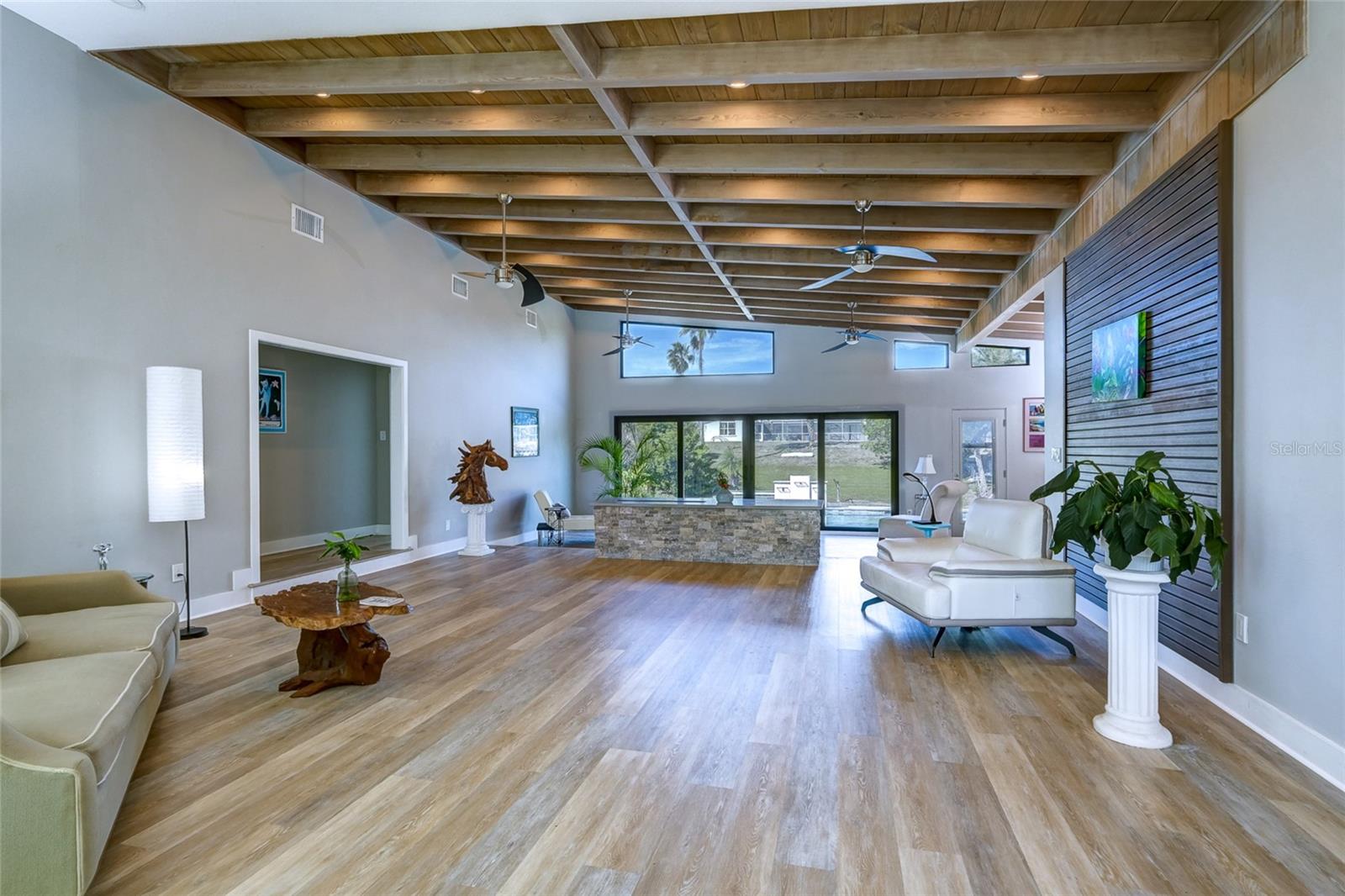 SOUTH GATE - Residential