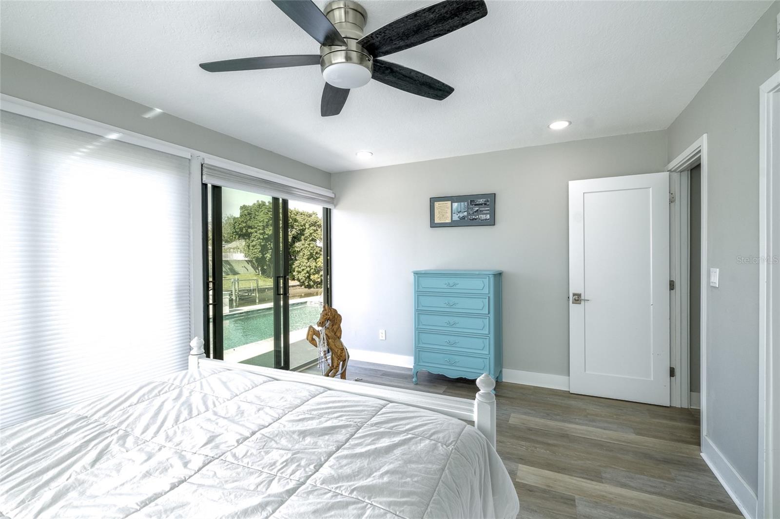 SOUTH GATE - Residential