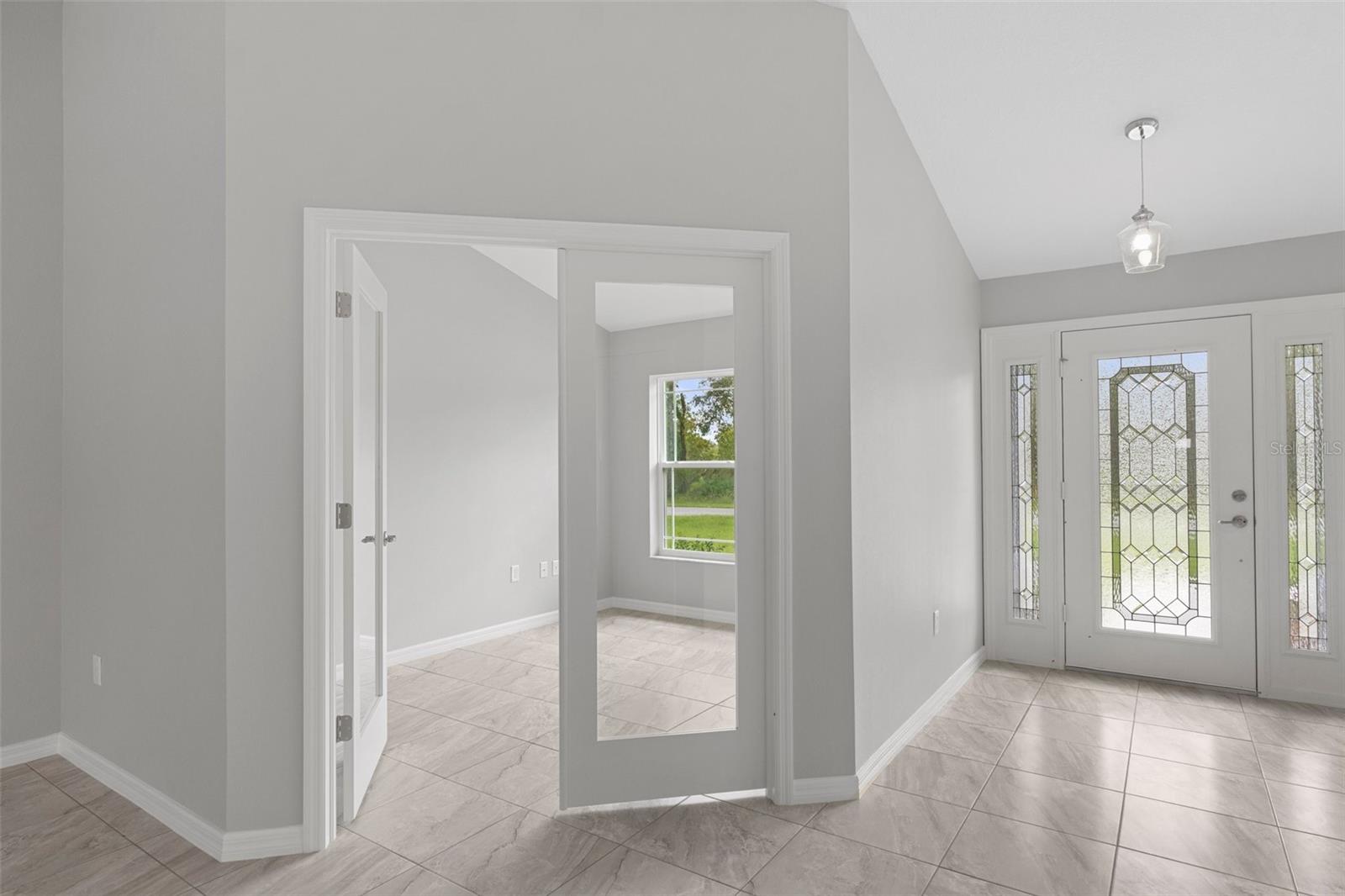 ROYAL HIGHLANDS - Residential