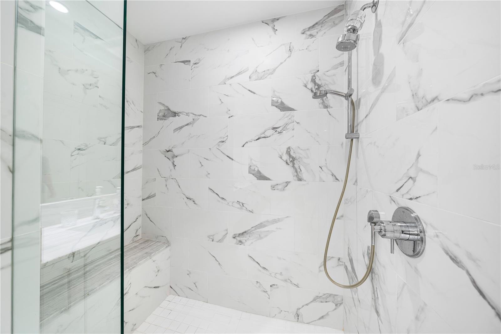 VUE SARASOTA BAY - Residential Lease