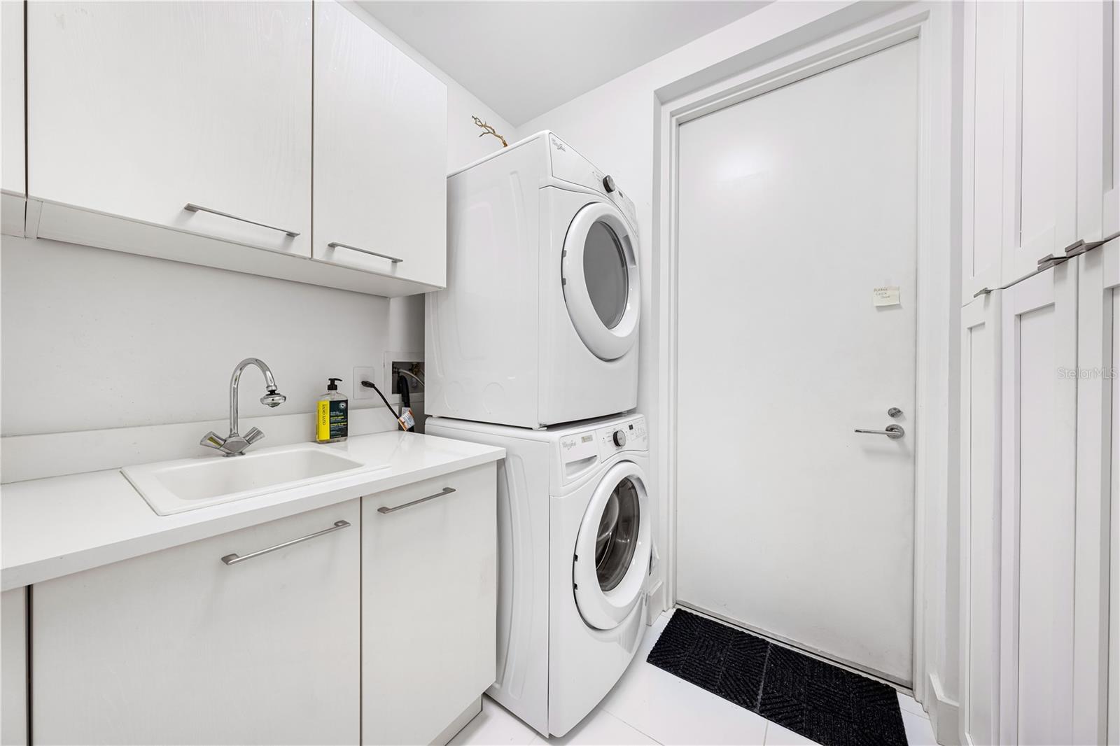 VUE SARASOTA BAY - Residential Lease