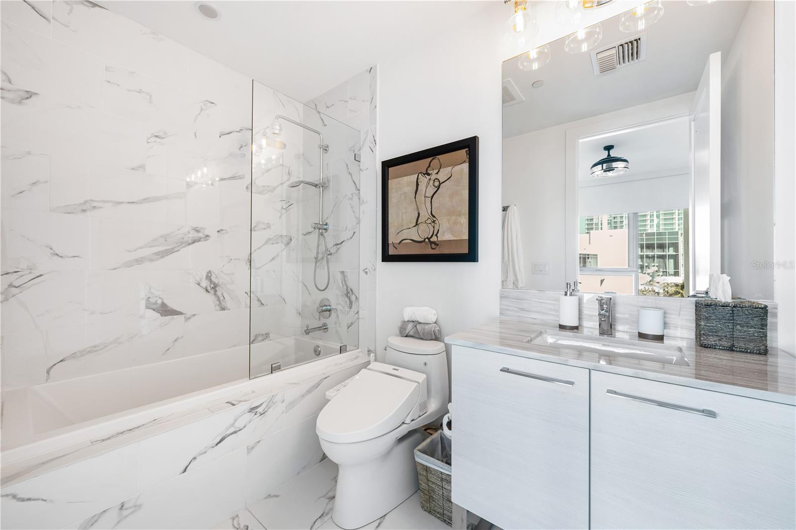 VUE SARASOTA BAY - Residential Lease