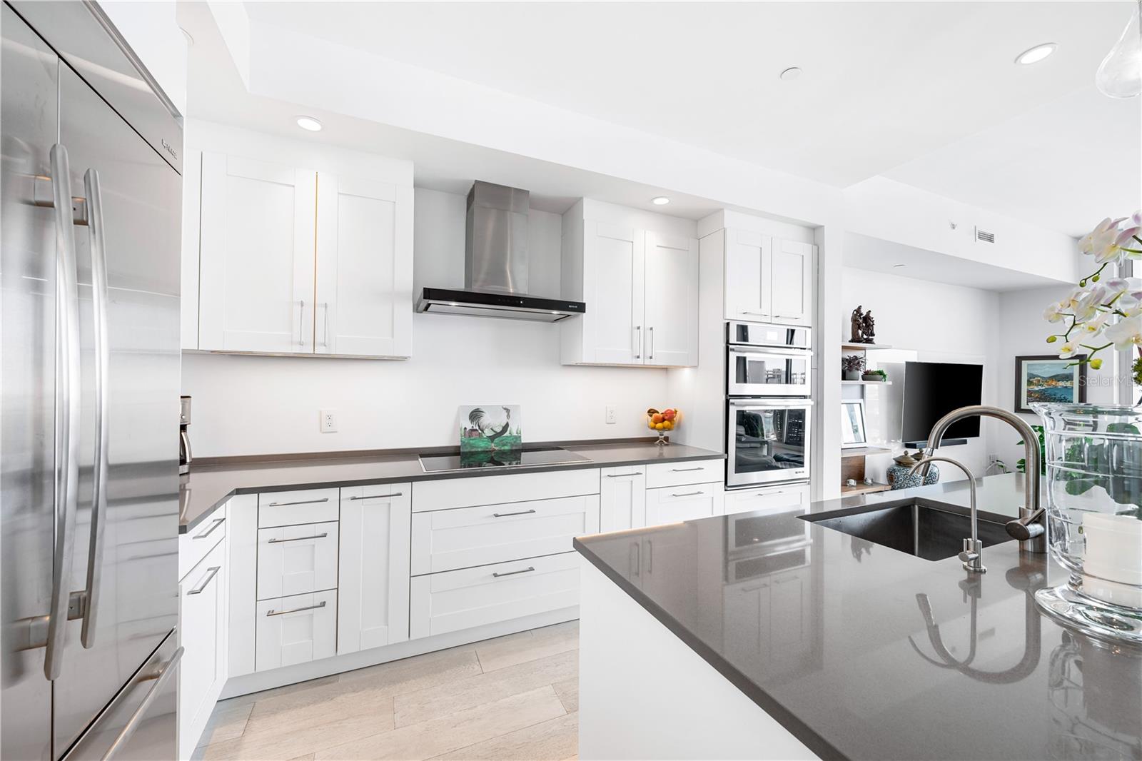 VUE SARASOTA BAY - Residential Lease