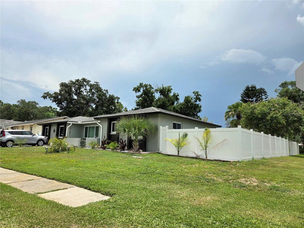 Photo of 2245 Elizabeth Drive, Brandon, FL 33510 (MLS # TB8530662)