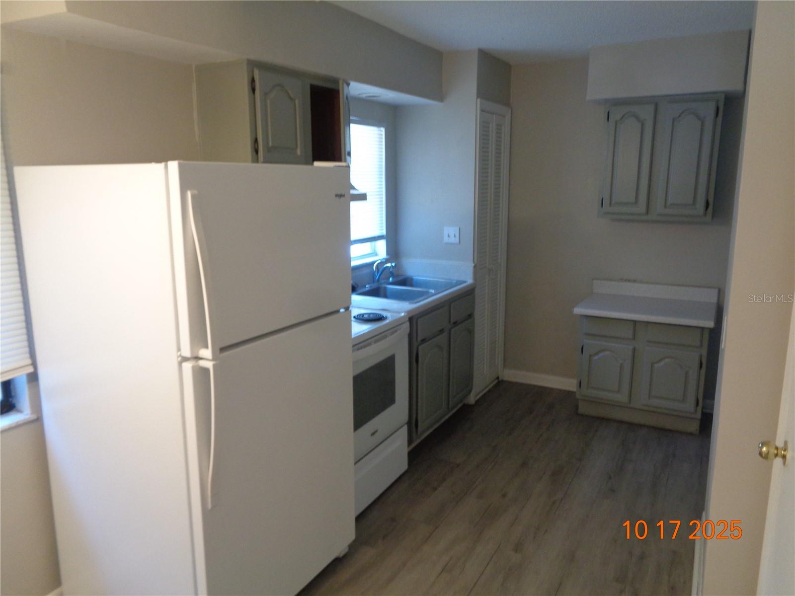PINE HILLS BLKS 81-82 100 & 101 DELAND - Residential Lease