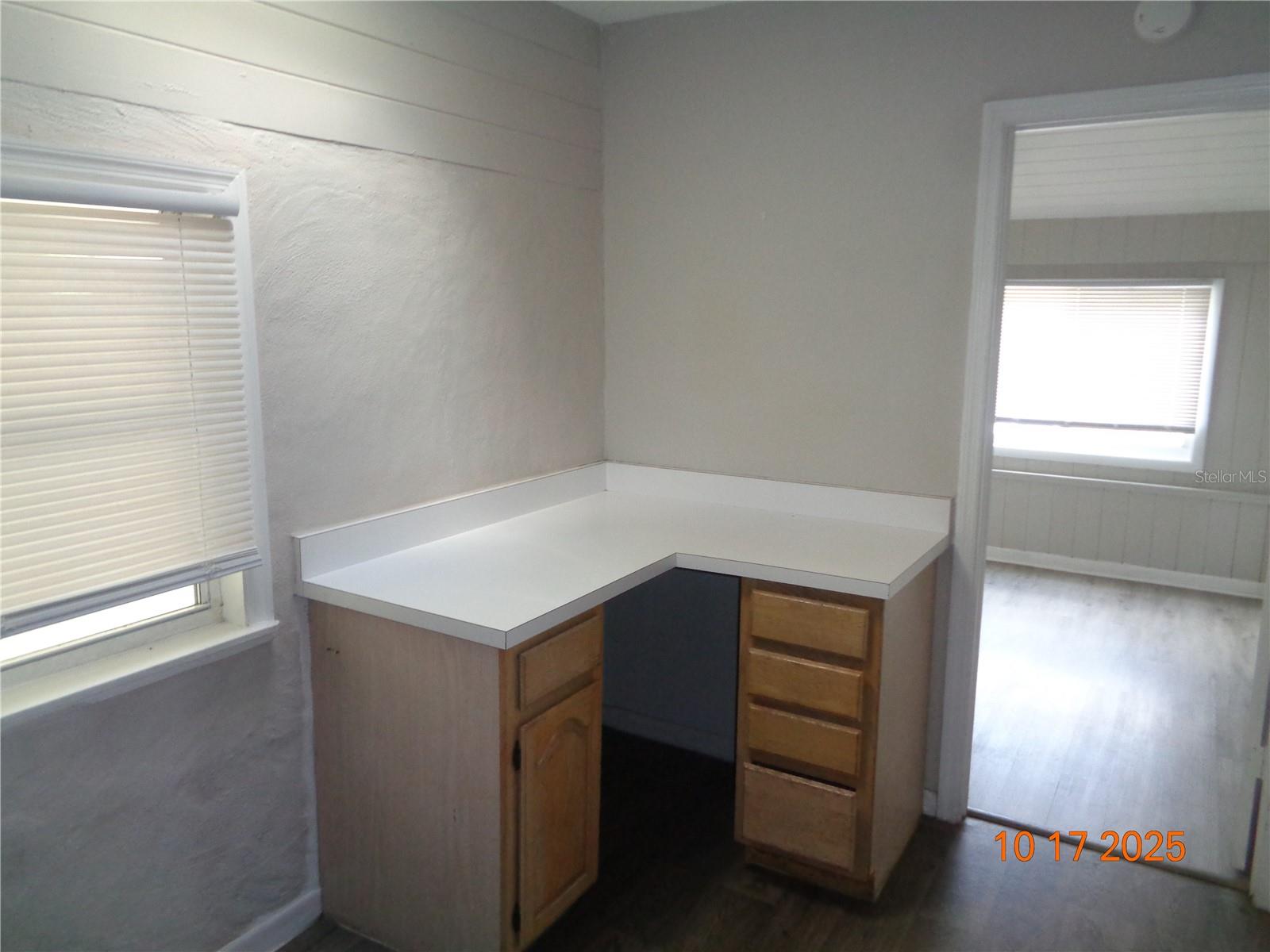 PINE HILLS BLKS 81-82 100 & 101 DELAND - Residential Lease