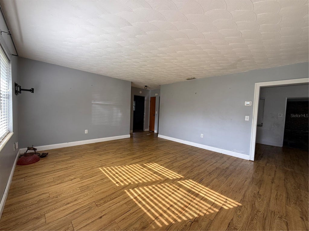 Photo of 5528 20th Street W, Bradenton, FL 34207 (MLS # A4710674)