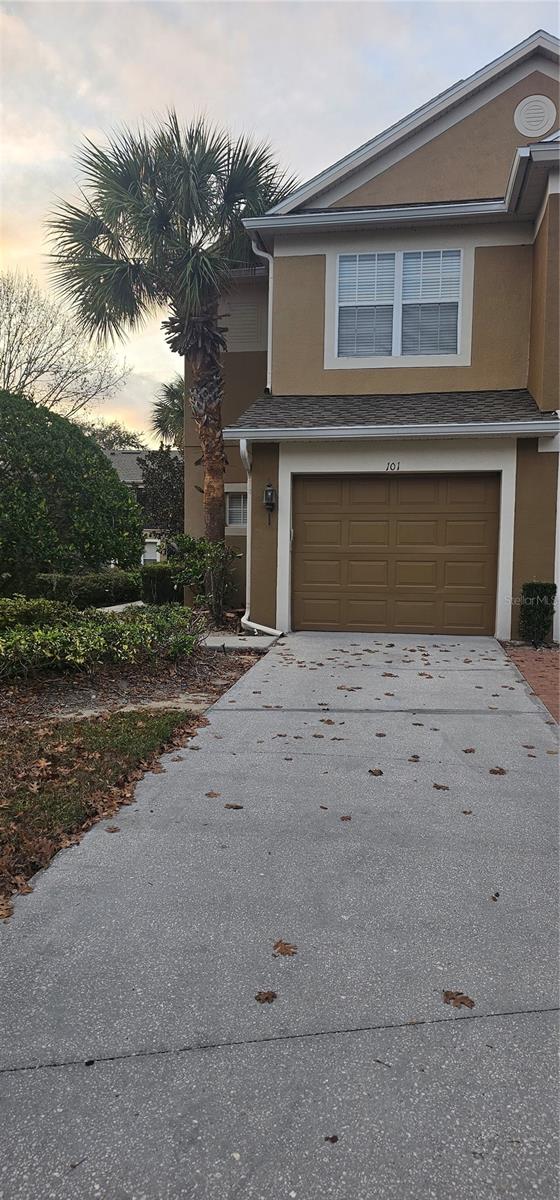 VISTAS/STONEBRIDGE COMMONS #6 - Residential Lease